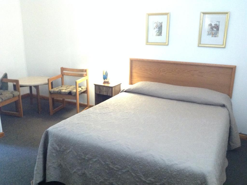 Cedar Vista Motel Тобермори Номер фото